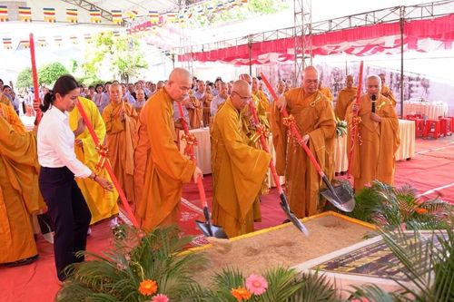 Ninh Thuận: Lễ động thổ đại trùng tu chùa Lưu Phương