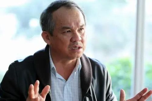 Bầu Đức tiến cử người tiếp quản 'ghế nóng' VFF
