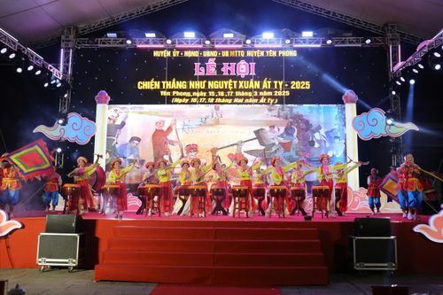 Khai mạc Lễ hội Chiến thắng Như Nguyệt Xuân Ất Tỵ 2025