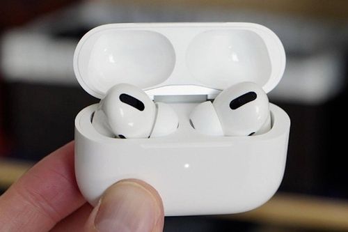 Airpods sắp có tính năng phiên dịch trực tiếp