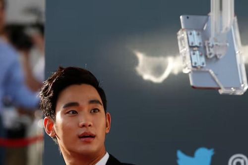 Kim Soo-hyun bị các thương hiệu từ chối sau lùm xùm đời tư