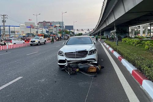 Cô gái 28 tuổi trong vụ nữ tài xế Mercedes đâm loạt xe máy đã tử vong