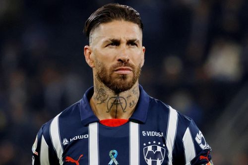 Ramos bị đuổi vì đánh nguội