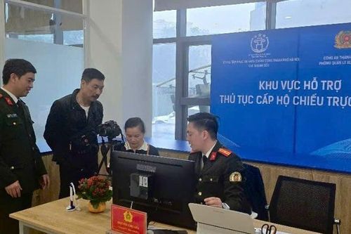Cải cách xuất nhập cảnh Hà Nội: Bước tiến số hóa, phục vụ người dân và doanh nghiệp