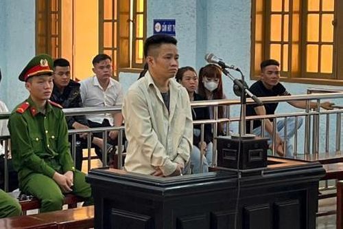 Đâm 'chiến hữu' vì đòi nợ bất thành
