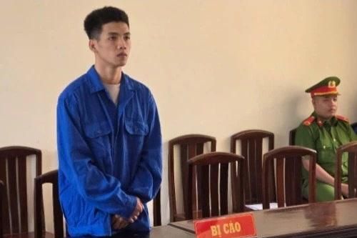 Tài xế taxi tổ chức vượt biên trái phép lĩnh án 18 tháng tù