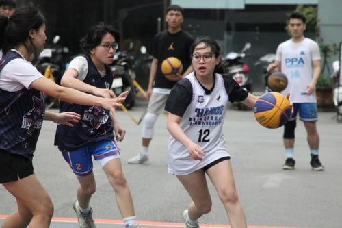 Gắn kết tình yêu thể thao trong sinh viên Trường ĐH Luật Hà Nội