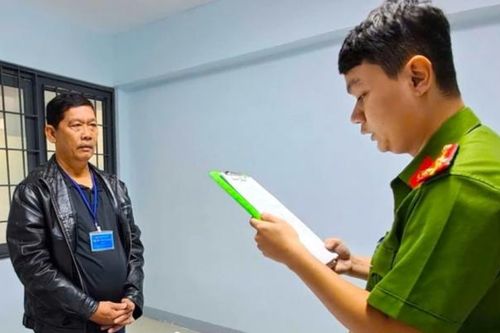 Bắt tạm giam chủ nhà nghỉ tổ chức cho con bạc sát phạt để ăn tiền xâu