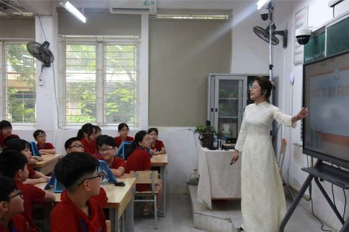 Triển khai đưa AI vào trường học