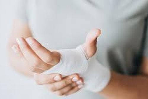 33 tuổi phát hiện u xương từ triệu chứng đau ai cũng từng gặp