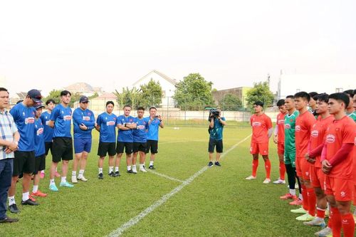 Bùi Tiến Dũng: 'Đội tuyển Việt Nam tập trung cao độ, sẵn sàng cho trận đấu với Campuchia'