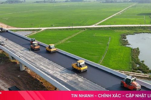 Thảm nhựa cầu vượt kênh chính hồ Kẻ Gỗ trên cao tốc qua Hà Tĩnh
