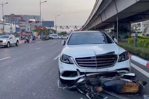 Vụ xe Mercedes tông hàng loạt xe máy: Một nạn nhân tử vong