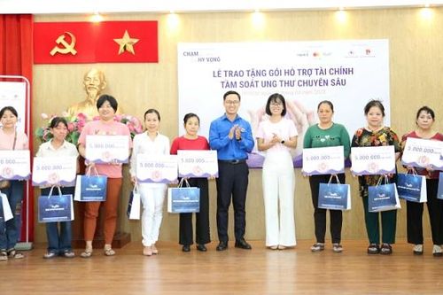 200 phụ nữ có nguy cơ cao mắc bệnh ung thư được hỗ trợ tài chính