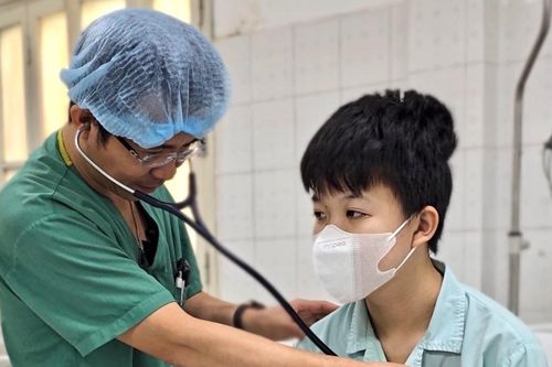 Cậu bé 14 tuổi được 'tái sinh' sau ca ghép tim thành công từ ân tình của cộng đồng