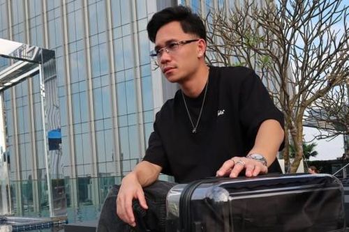 Tiền đạo Supachok trở lại Thái Lan sau lùm xùm
