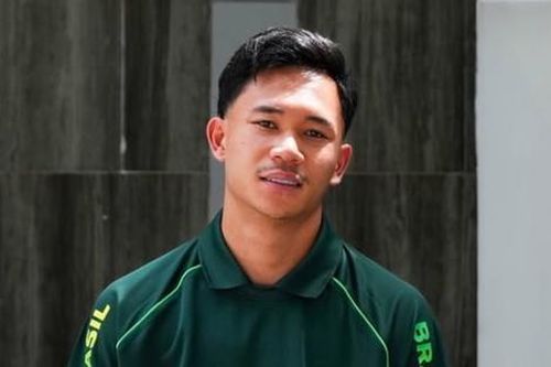 Tiền đạo Supachok kể khổ khi về lại Thái Lan
