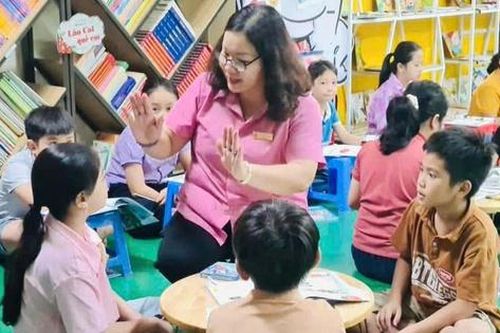 Giáo viên sáng tạo, môi trường thoải mái giúp học sinh tự tin sử dụng tiếng Anh