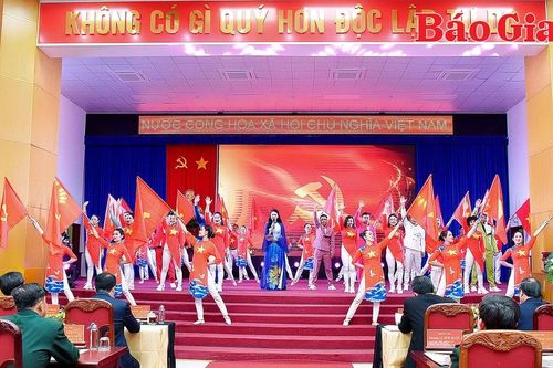 Đoàn kết, vượt qua thách thức, xây dựng Gia Lai ngày càng giàu đẹp