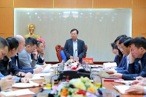 Chủ tịch UBND tỉnh Bùi Văn Quang làm việc với Sở Xây dựng