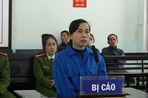 Tuyên phạt 'nữ chủ quán' bịa chuyện mượn tiền làm sổ đỏ để chiếm đoạt