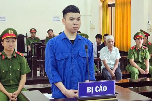 Lãnh 14 năm tù vì đốt nhà người yêu sau khi bị chia tay