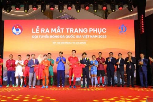 Ra mắt trang phục Đội tuyển Bóng đá quốc gia Việt Nam năm 2025