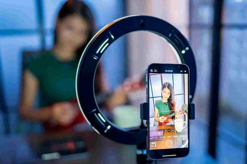 Không công khai tài trợ quảng cáo: KOL, KOC bị phạt thế nào?
