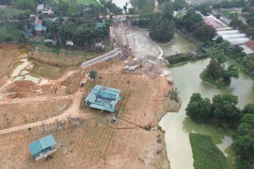 Chủ tịch Hà Nội giao công an làm rõ vụ chiếm đất, dọa 'xử' vợ con cán bộ