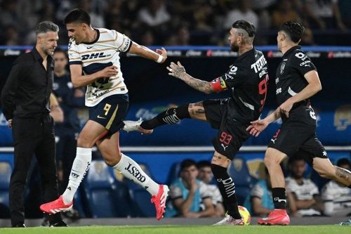 Hài hước cách Sergio Ramos nhận thẻ đỏ thứ 30 trong sự nghiệp