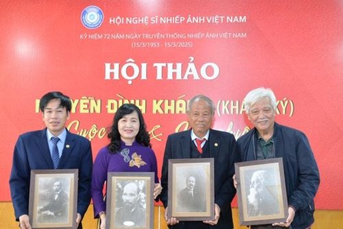 Người khai mở con đường nhiếp ảnh chuyên nghiệp