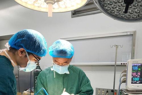 Phát hiện bệnh viêm phổi hiếm gặp sau khi bị ngã