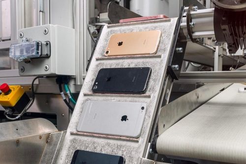 Apple bí mật rút đơn kiện công ty ăn cắp iPhone