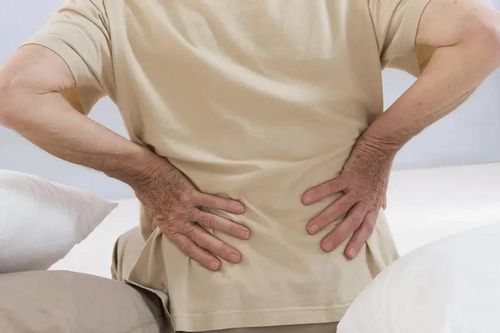 Cảnh giác với bệnh loãng xương nếu có những triệu chứng này