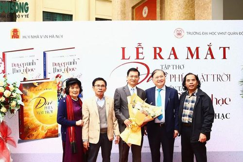 Nhà thơ Lê Cảnh Nhạc khơi dậy vẻ đẹp của thơ và nhạc