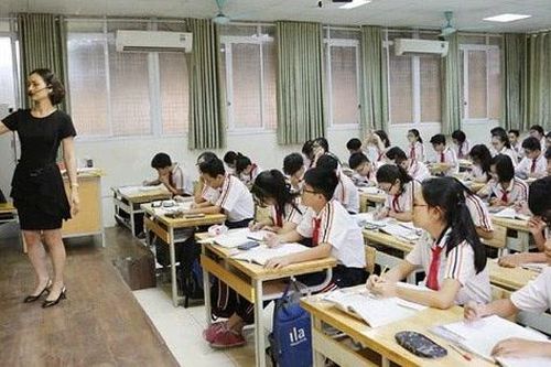 Quy định chuyển hạng với giáo viên THCS?