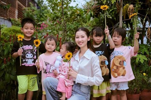 Hoa hậu Quế Anh đăng ký hiến tạng