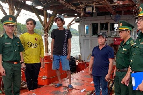 Bắt giữ tàu chở 21.000 lít dầu DO không rõ nguồn gốc