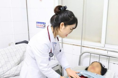 Nhập viện cấp cứu vì uống nước lá vối, xạ đen để giải độc gan