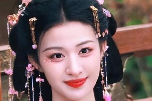 Vương Sở Nhiên gây sốt
