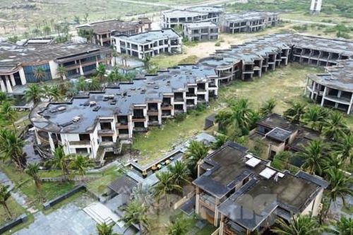 Tan hoang dự án du lịch triệu đô bên vịnh Lăng Cô