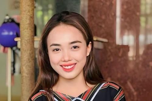 Nữ thủ lĩnh thanh niên của làng nghề đan lát