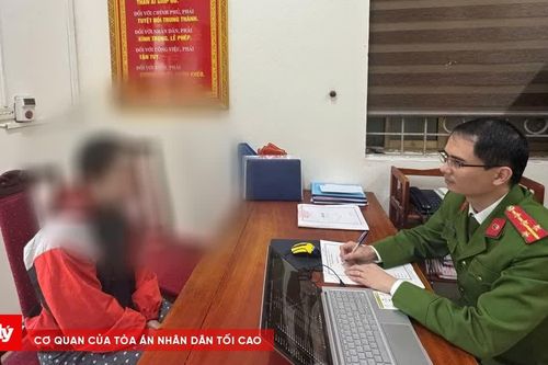 Hàng xóm bàng hoàng vụ hai mẹ con bị bắt sau cái chết bí ẩn của chồng
