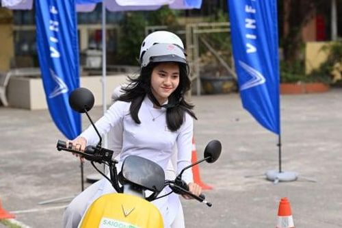 Hành trình 'Phủ Xanh Trường Học' đã đến với 48.000 học sinh trên cả nước