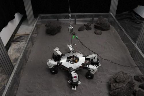 Trung Quốc phát triển robot khai khoáng không gian đầu tiên