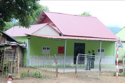 Xóa nhà tạm: Gắn kết tình quân dân ở vùng biên