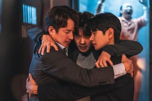 Sát Thủ Vô Cùng Cực Hài thua phần 1 nhưng vẫn vượt qua phim của Song Hye Kyo