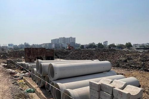 Tiến độ công trình đường ven kênh dài nhất TP.HCM