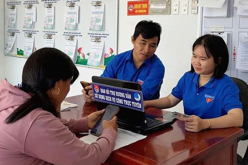 Tạo điều kiện thuận lợi để thanh niên phát huy sức trẻ xây dựng quê hương
