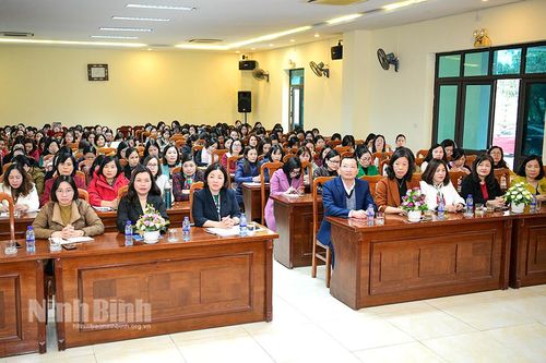 Khai giảng lớp tập huấn nghiệp vụ công tác Hội Liên hiệp Phụ nữ